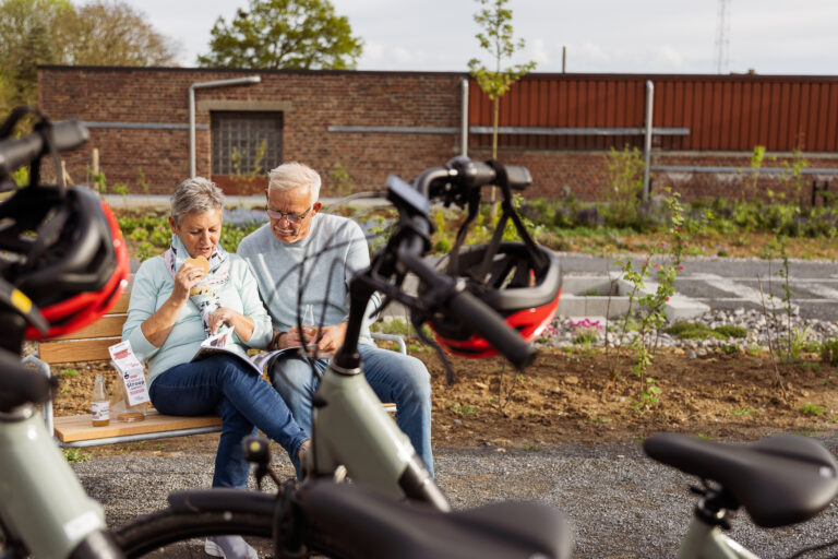 Tongeren-Borgloon-Bloesemshoots-Fietsende Medioren-WEB-104
